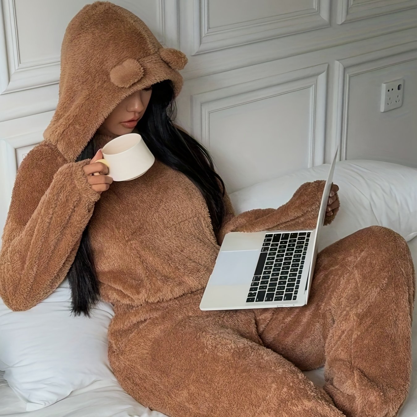Damen Kuscheliger Fleece Pyjama Hausanzug mit Kapuze und Ohren