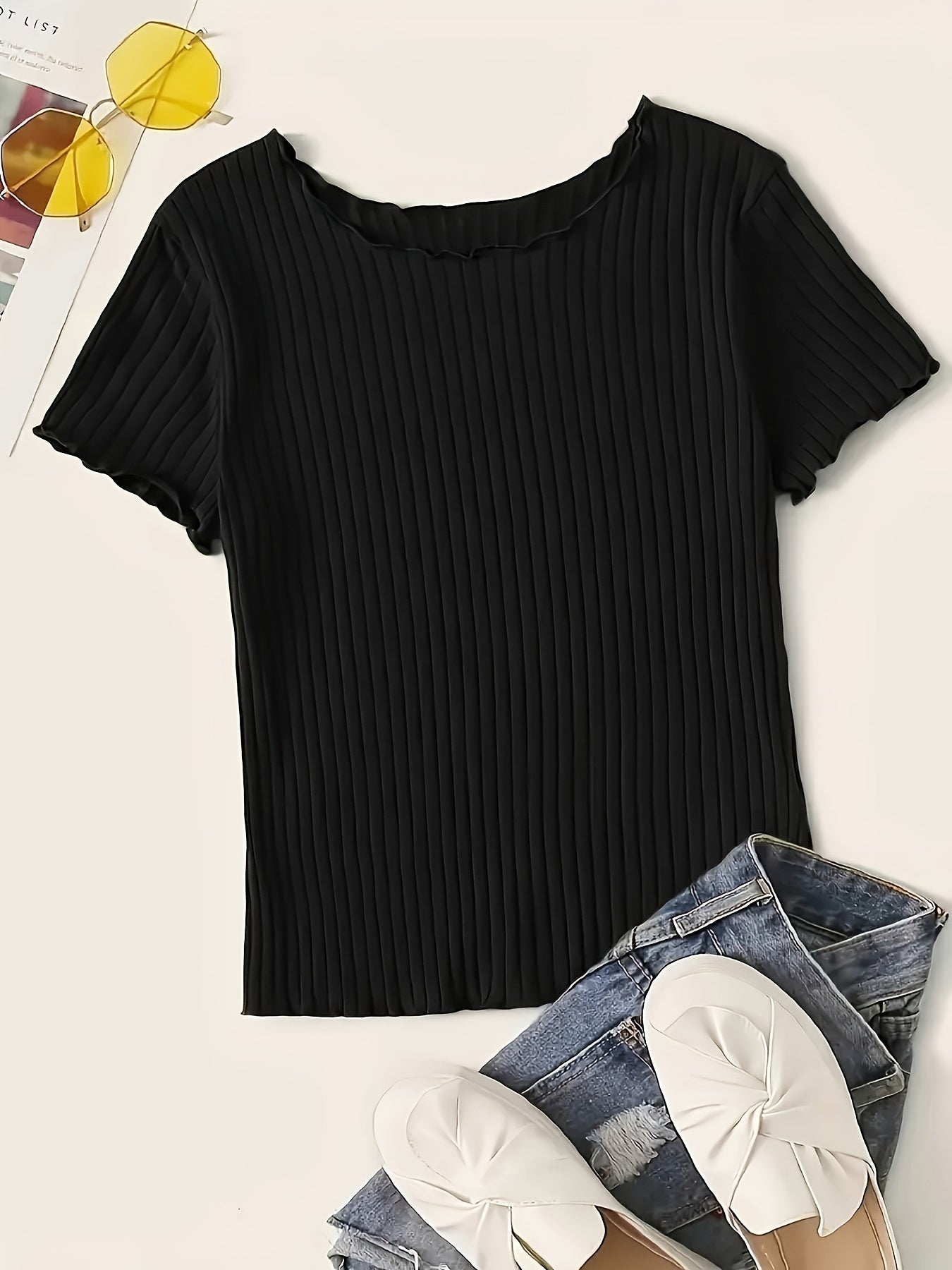 Damen Basic Kurzarm Shirt mit Rippstruktur und Wellensaum – Stilvolles Alltagsoberteil