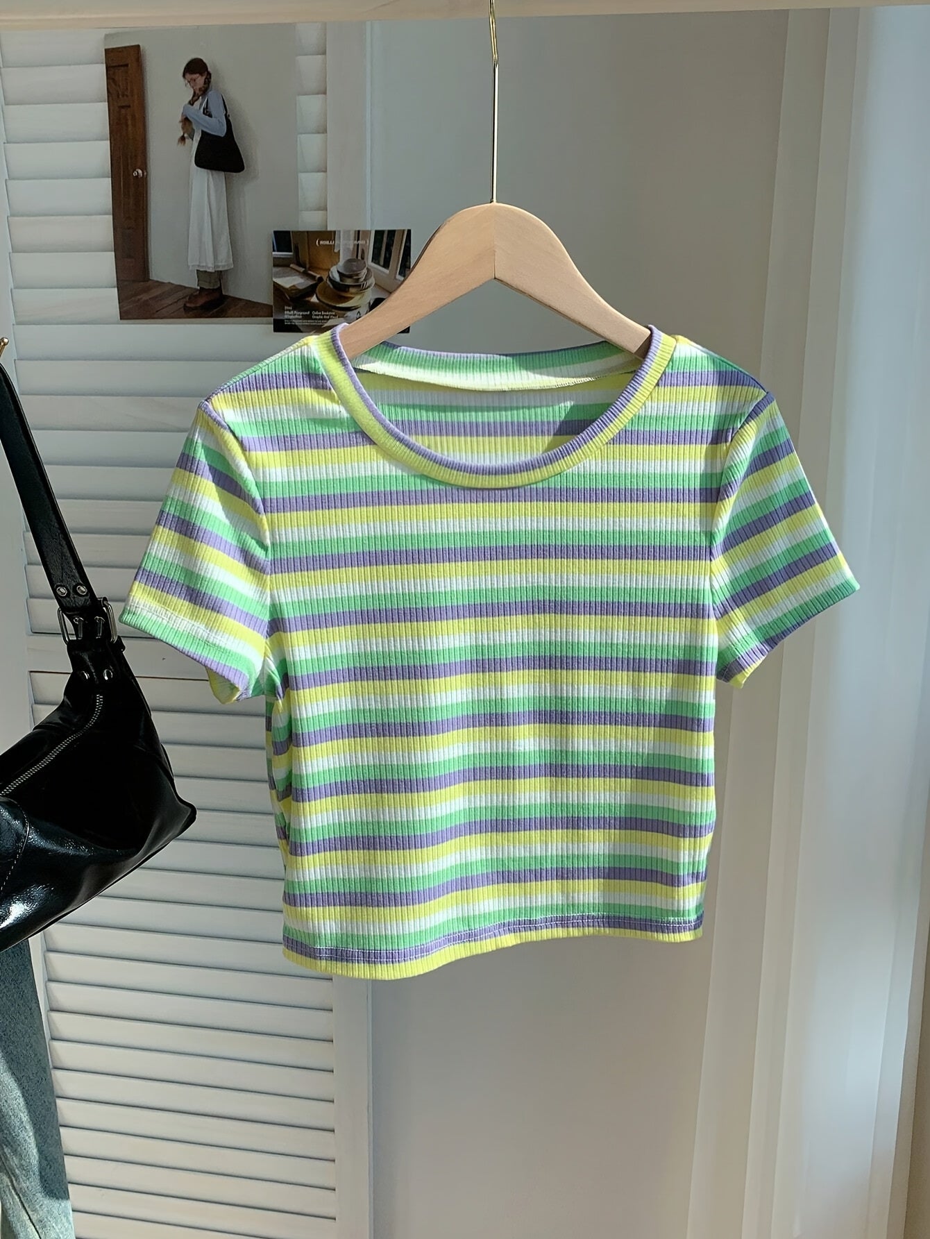 T-shirt donna a maniche corte in maglia a coste con motivo a righe retrò – tempo libero & estate