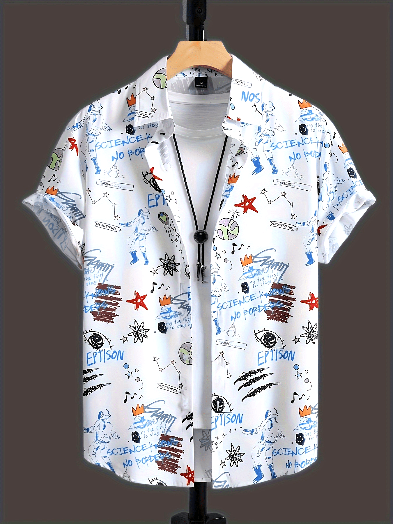 Herrens kortärmade fritidsskjorta med graffiti-tryck – urban streetwear-stil