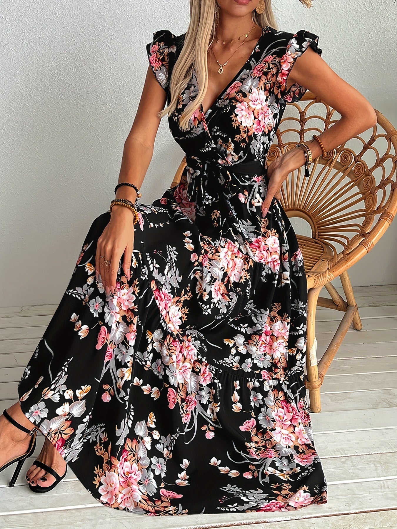Damen Maxikleid im Boho-Stil mit Blumenmuster und Taillengürtel – Perfekt für Urlaub & Sommer