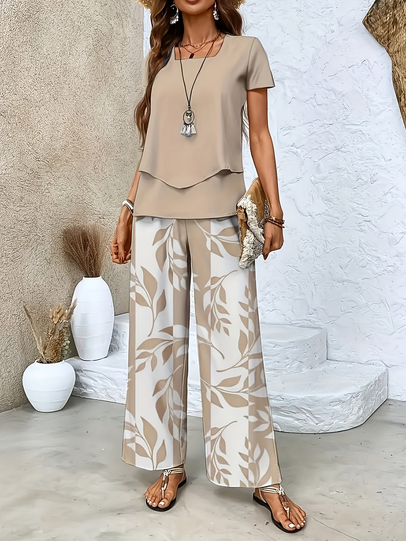 Damen Elegantes Sommer-Set mit Kurzarm-Shirt und weiter Hose, Freizeit-Outfit, Modernes Muster