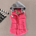 Getailleerde gewatteerde bodywarmer voor dames met capuchon en drukknoopsluiting