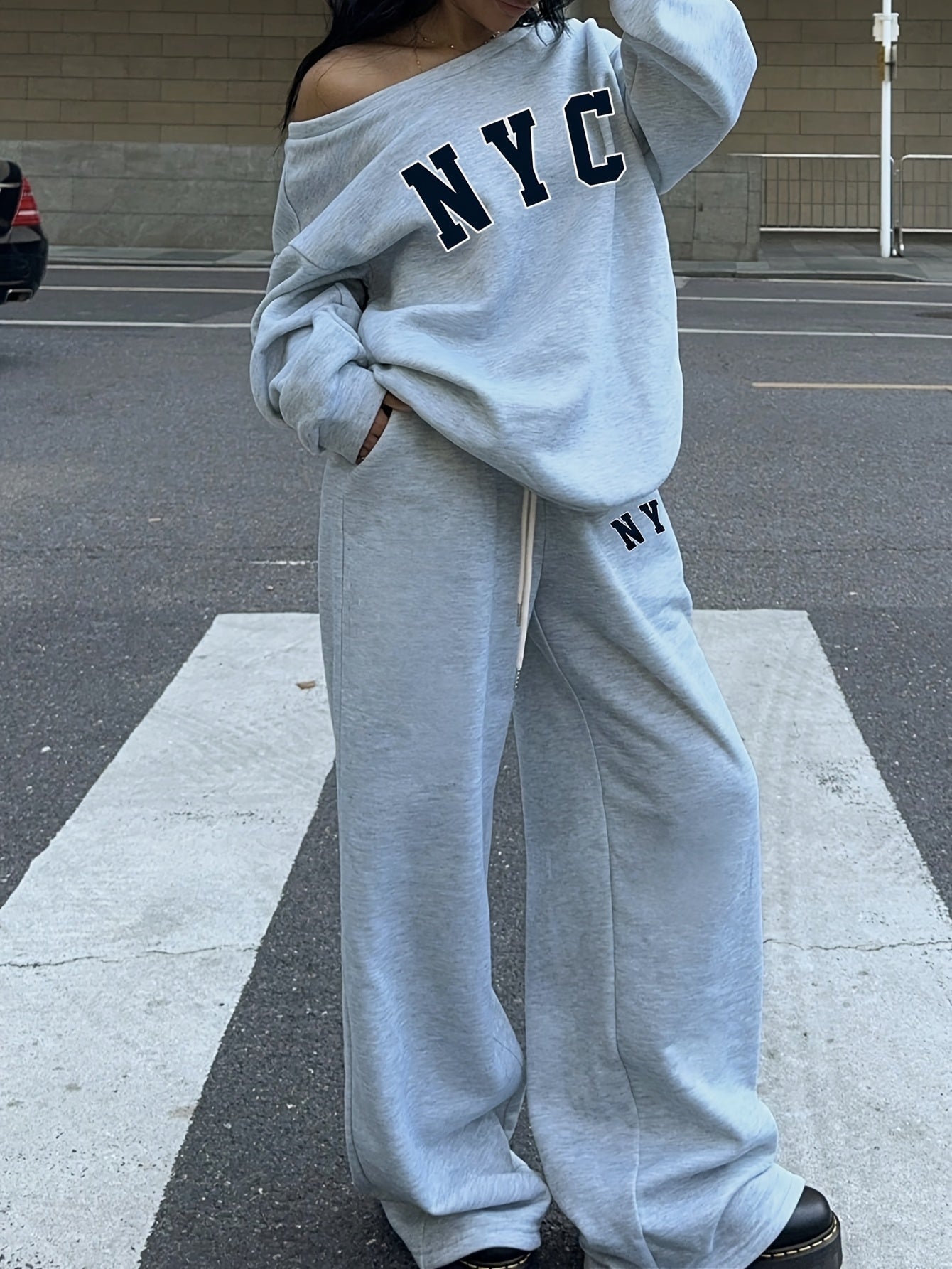 Grauer Trainingsanzug "NYC" mit Oversized Sweatshirt und weiten Hosen für Damen