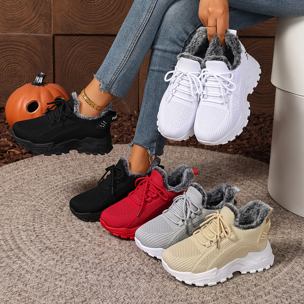 Damen Sneaker mit Fellfutter, Profilsohle und Schnürung