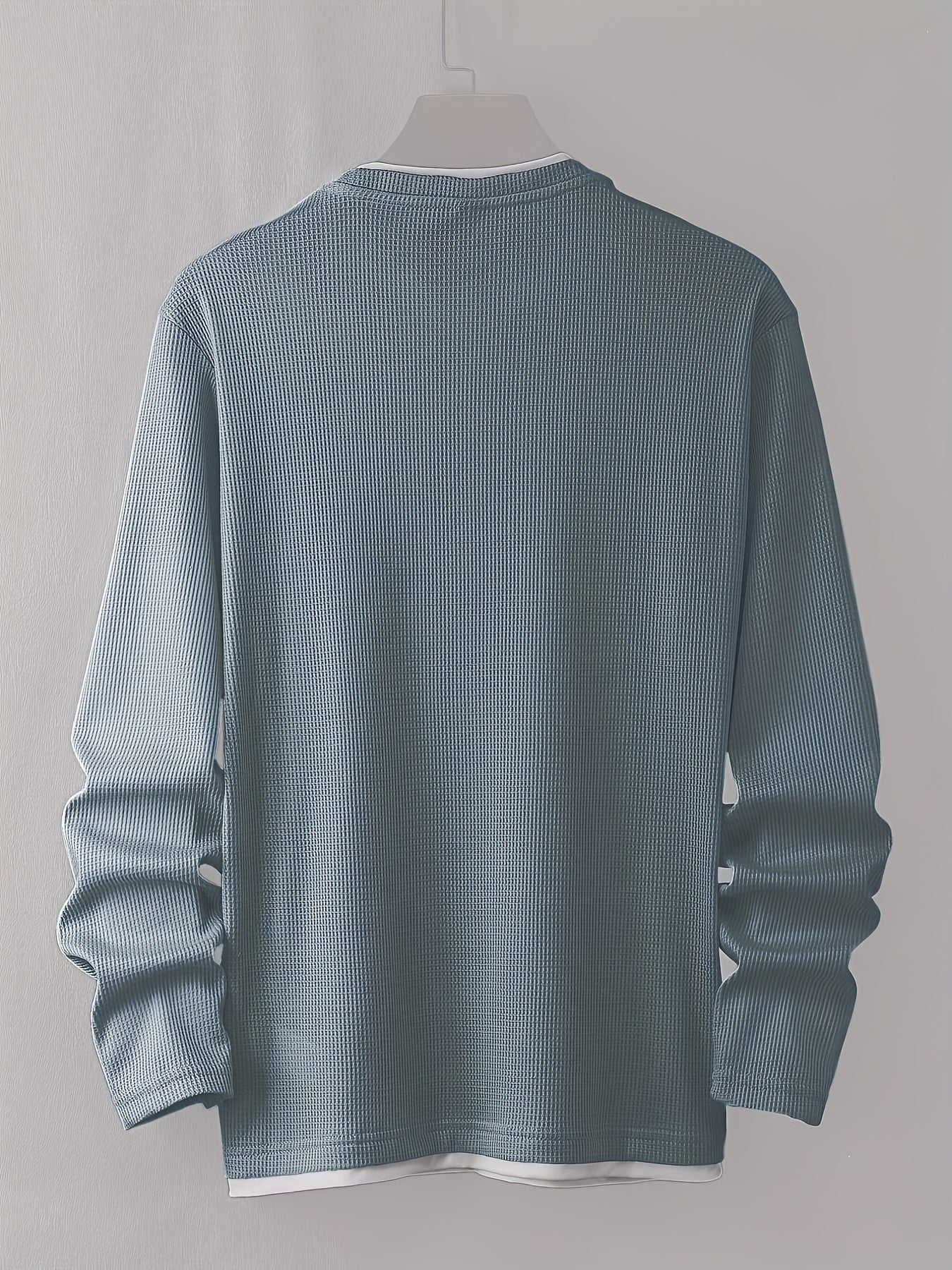 Herre-langærmet T-shirt med rund hals, vaffelstruktur og smileyprint