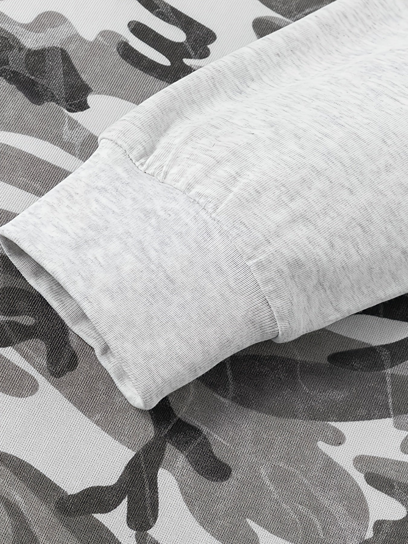 Raglan Langarmshirt im Camouflage-Look, Rundhals-Sweatshirt