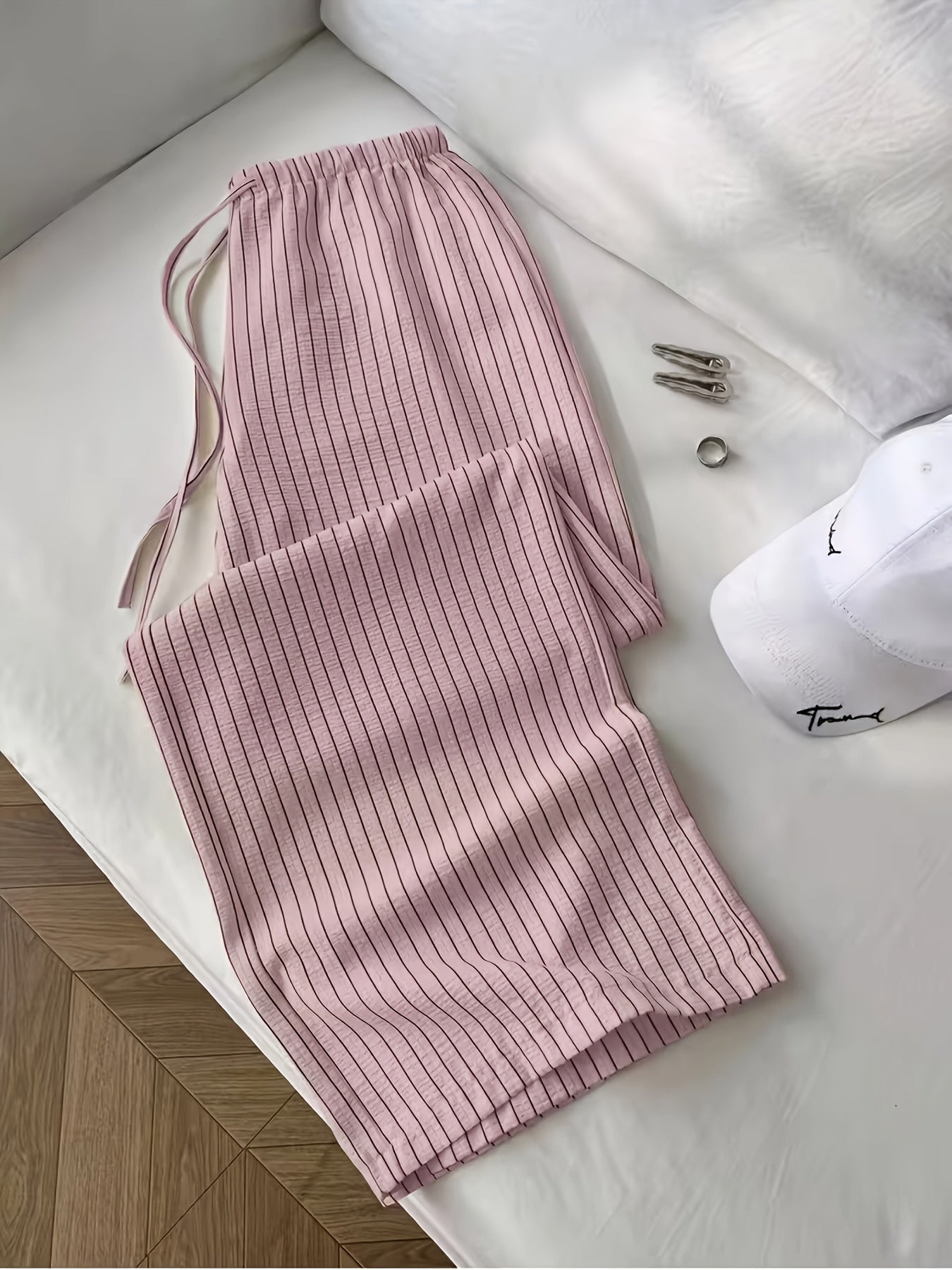 Damskie spodnie o luźnym kroju z prążkowanym wzorem do noszenia na co dzień i do relaksu