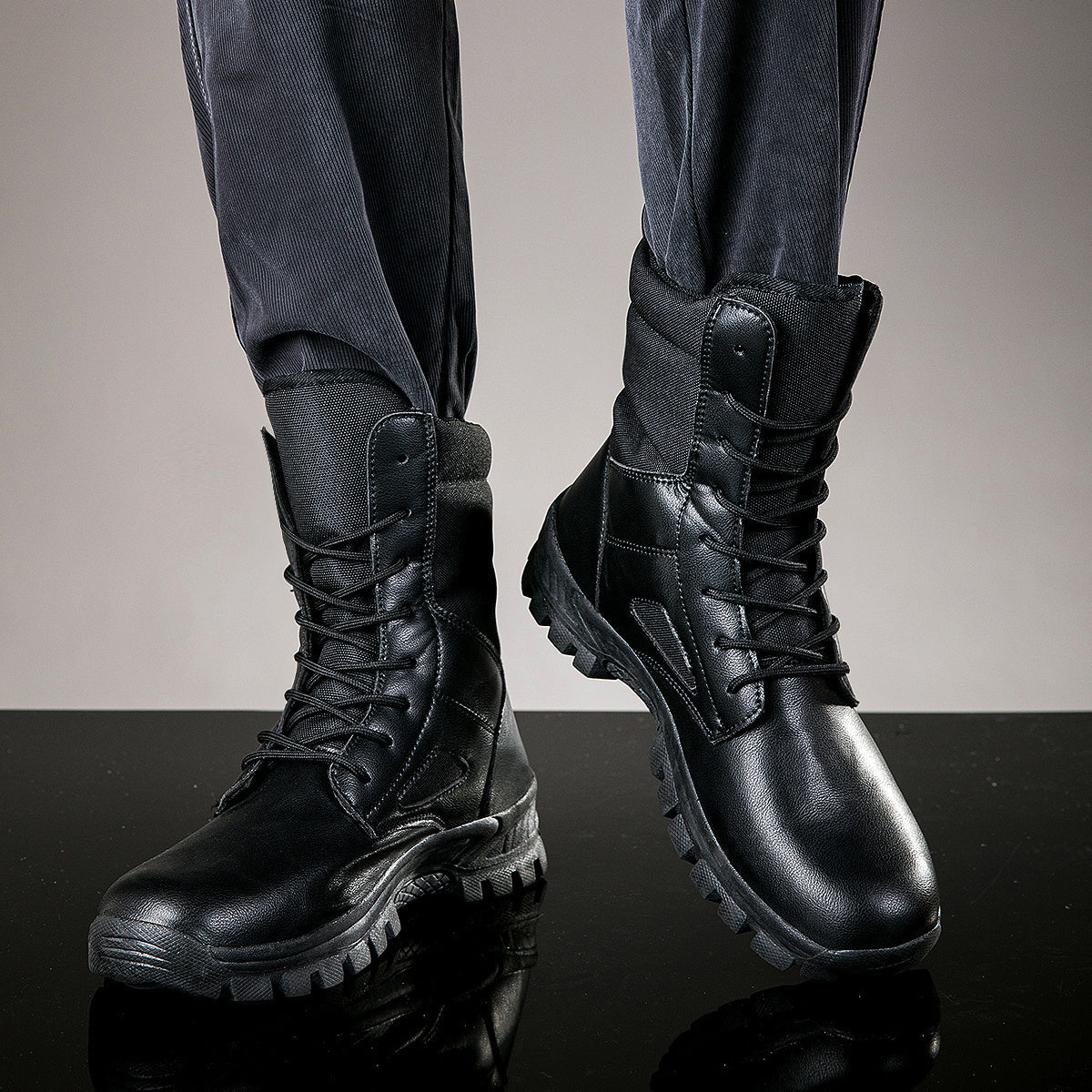 Botines robustos de cordones para hombre, altos, con suela perfilada, en negro