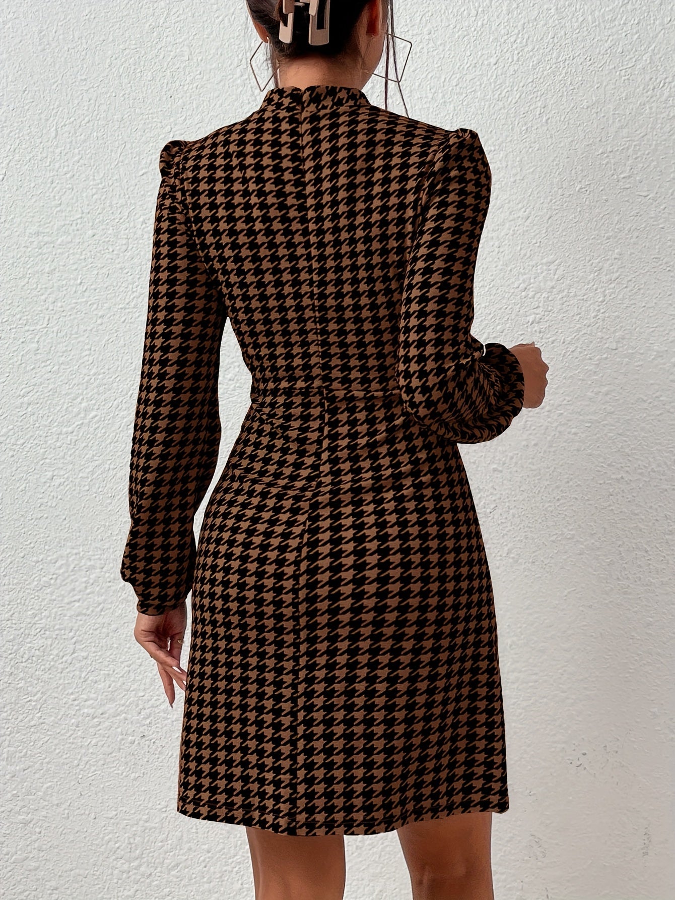 Damen Houndstooth Minikleid Braun Schwarz Stehkragen Langarm