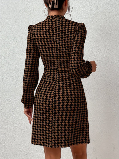 Damen Houndstooth Minikleid Braun Schwarz Stehkragen Langarm