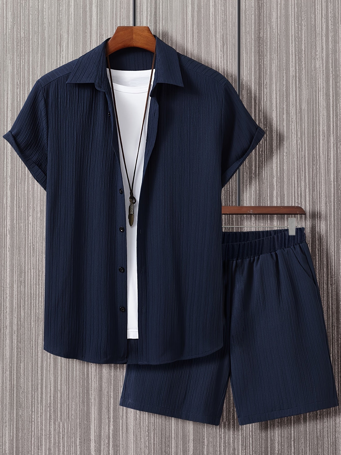 Herren Freizeit Zweiteiler Set – Kurzarm Hemd und Shorts, Sommer Streetwear, Stilvolle Knopfleiste, Ideal für Alltag & Urlaub