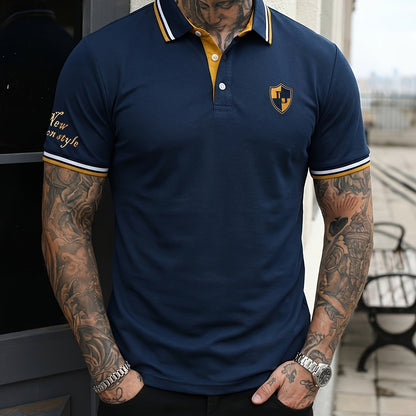 Polo para hombre estilo casual universitario con detalles en contraste y bordado – manga corta para uso diario y tiempo libre