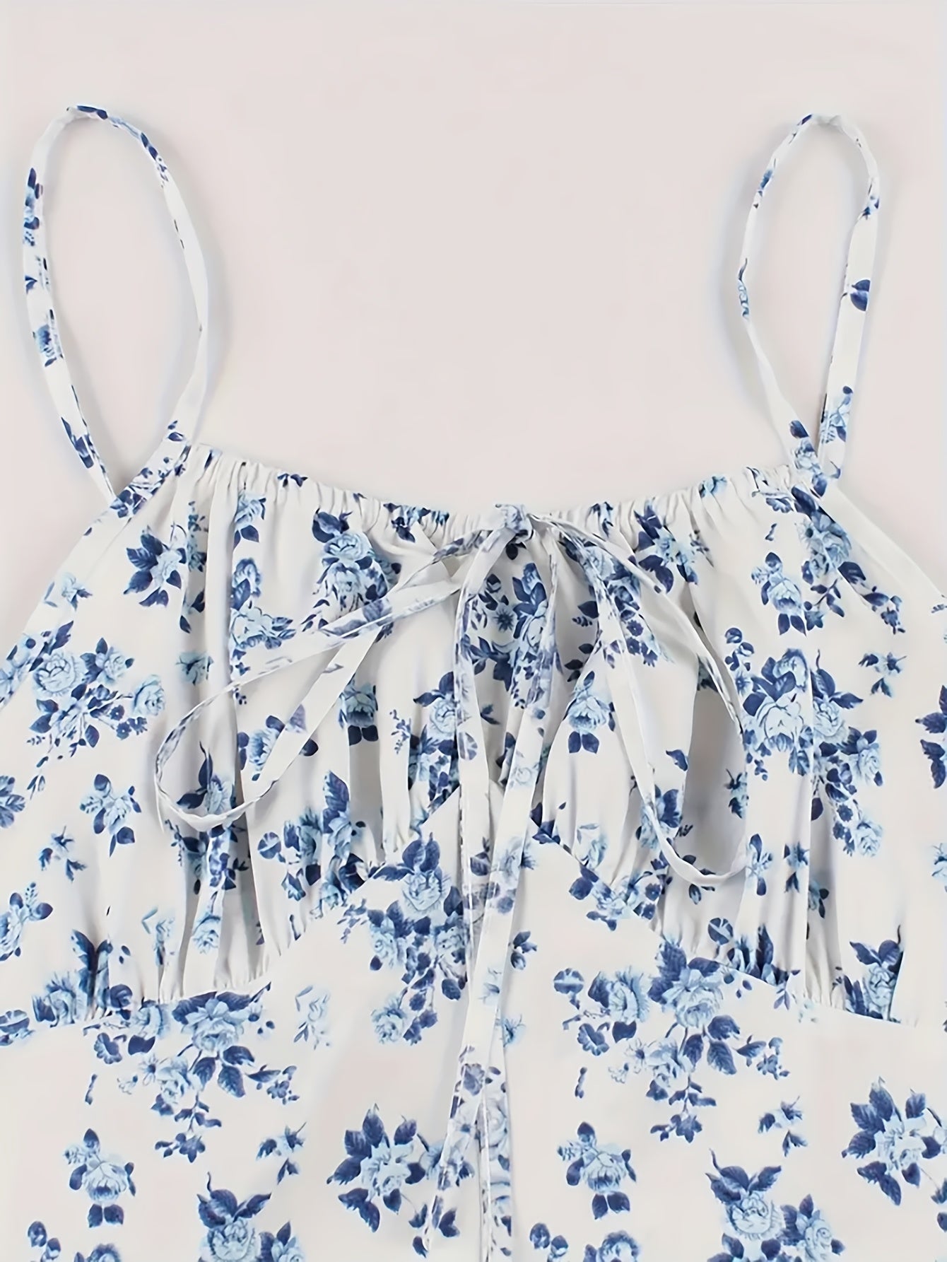 Abito midi estivo da donna con motivo floreale e spalline sottili – Stile femminile per feste in giardino e uso quotidiano