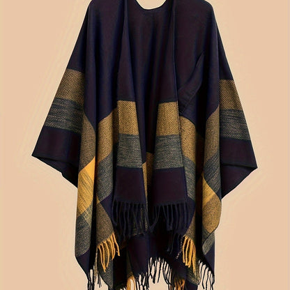 Poncho capa de mujer con flecos y frente abierto