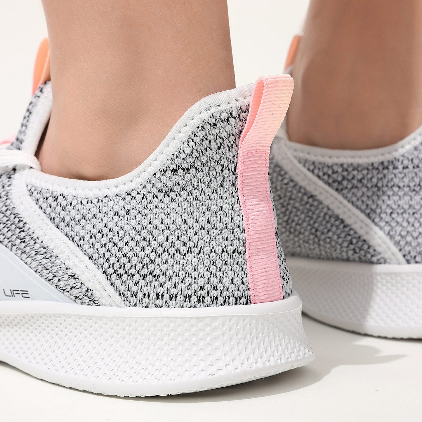 Damsneaker med komfort i slip-in-stil för fritid och vardag