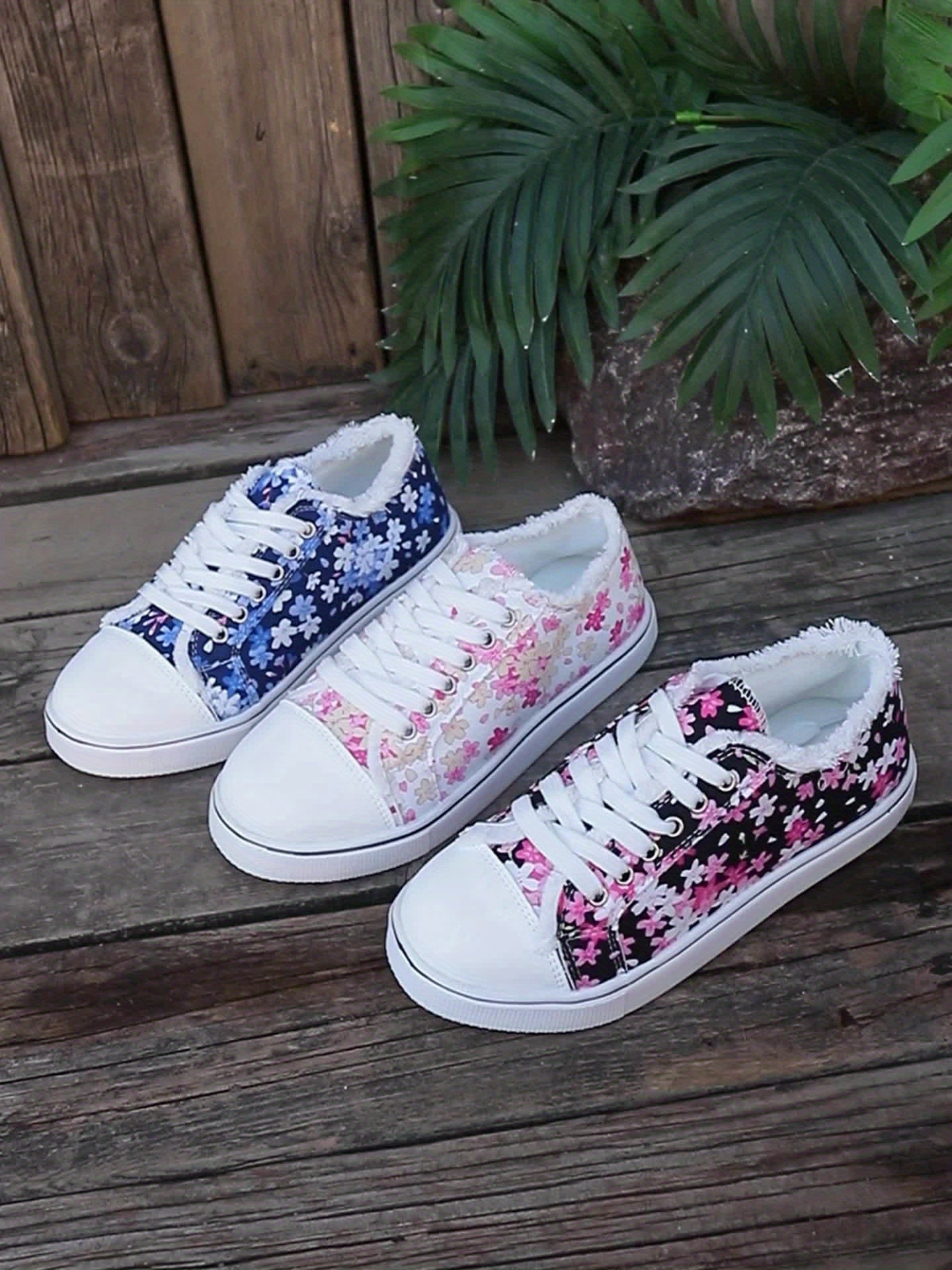 Baskets femme à motif floral pour loisirs et quotidien