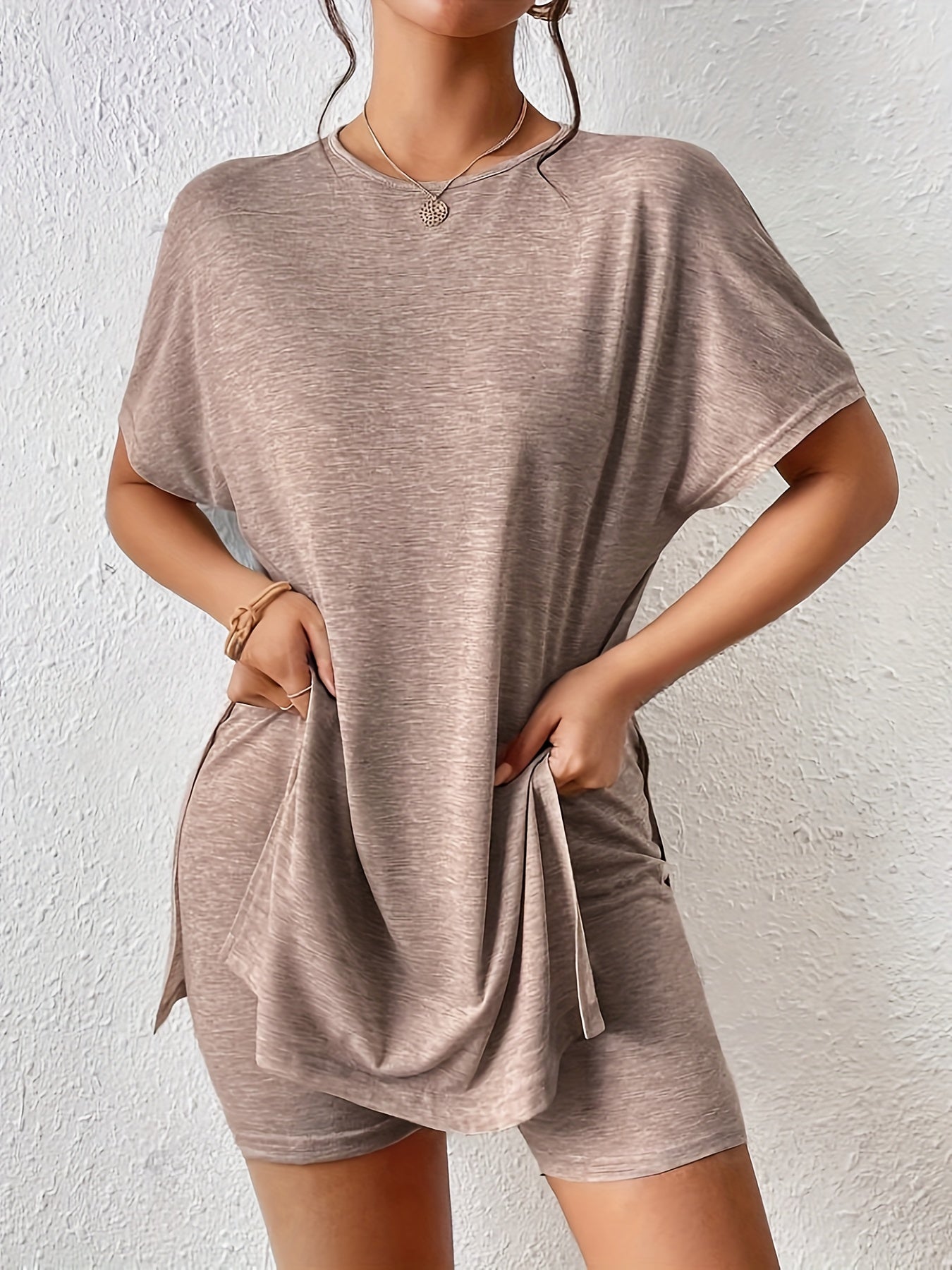Damen Lounge Set Kurzarmshirt und Shorts – Elegantes Freizeit Outfit für Zuhause & Alltag