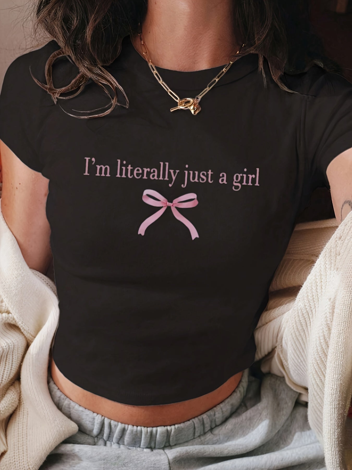 Damen Cropped Statement T-Shirt mit Print – Trendiges Freizeitshirt für Alltag und Ausgehen