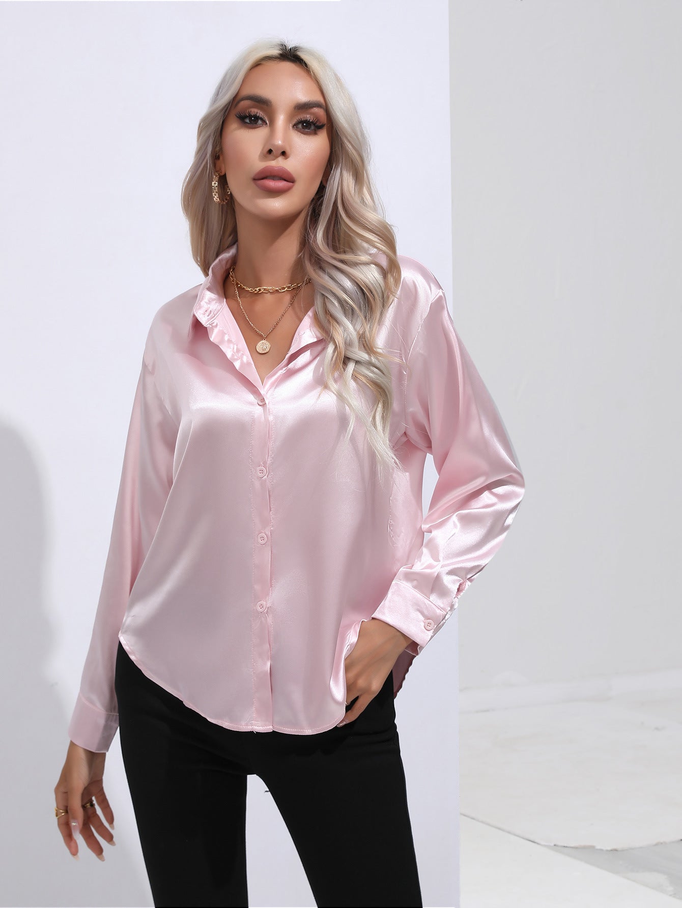 Damen Satinbluse im Cardigan-Stil – Elegante Bluse für Büro, Alltag & Feste