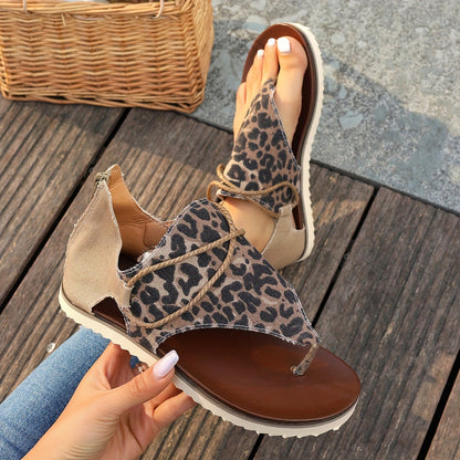 Damesandaler med leopardmønster – Moderne tåsandaler til sommer og fritid
