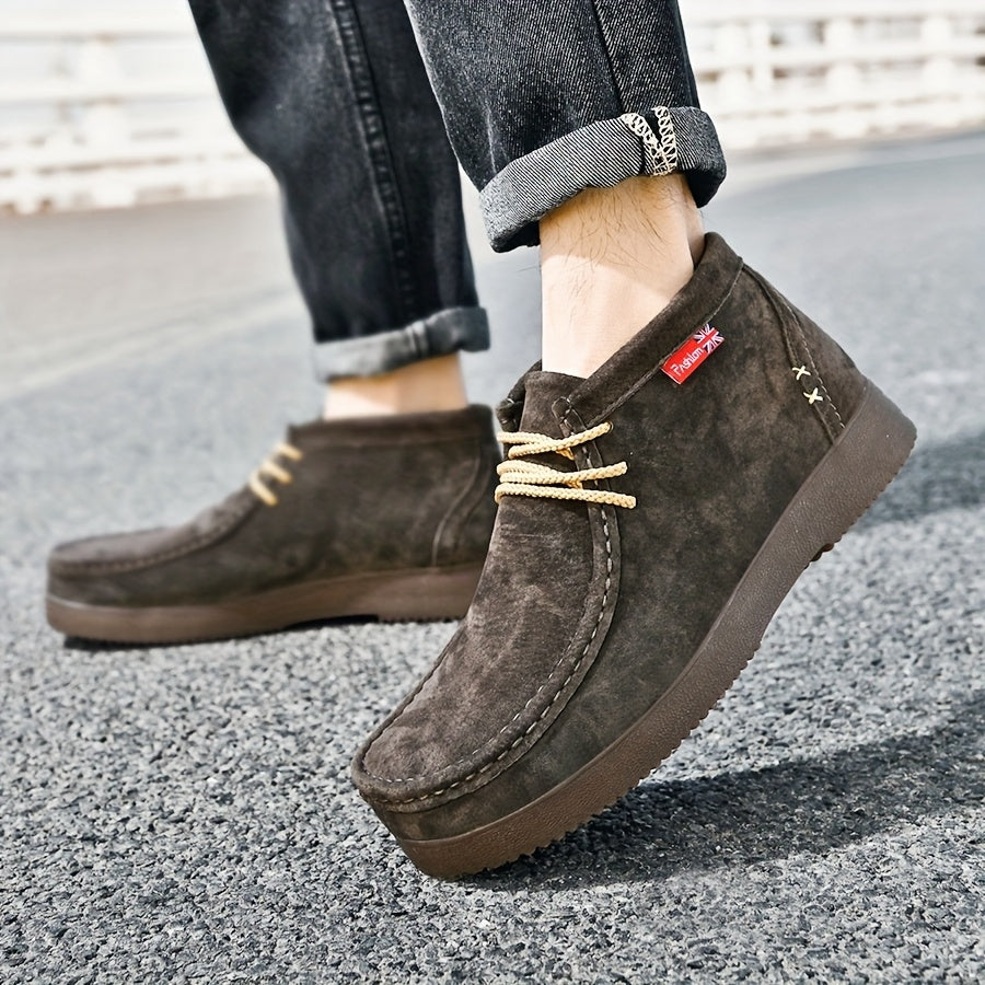 Herren Desert Boots mit Schnürung in Wildleder-Optik und Profilsohle
