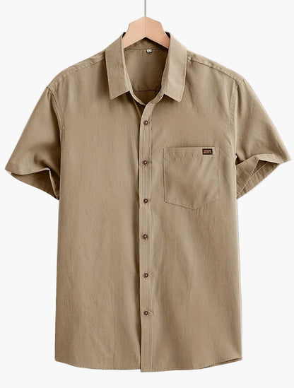 Chemise décontractée homme à manches courtes avec patte de boutonnage – Chemise d'été moderne pour le quotidien et le bureau