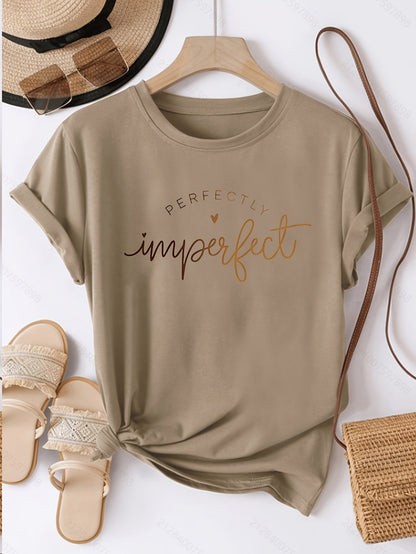Dame T-skjorte med statement-trykk "Perfectly Imperfect" – Avslappet stil for hverdag og fritid