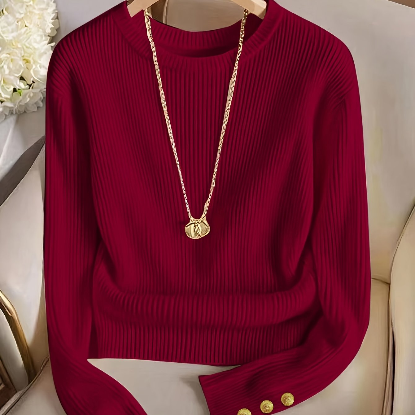Gerippter Damen Pullover Rundhals Langarm mit Zierknöpfen