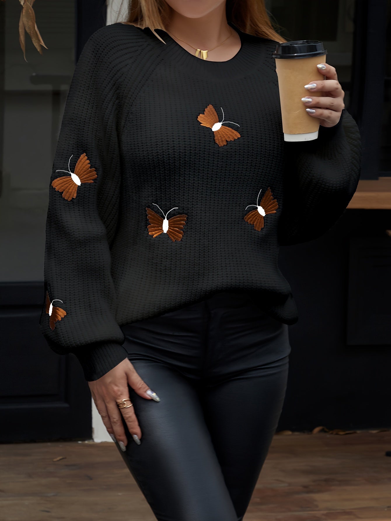 Maglione da donna con ricamo a farfalla, girocollo, maniche lunghe, lavorato a maglia, bianco o nero