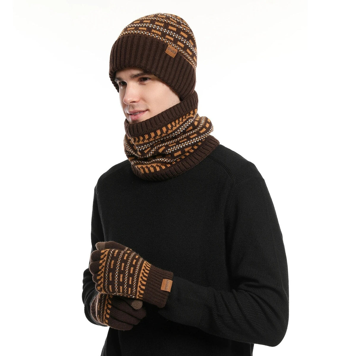 Driedelige winterset met muts, handschoenen en sjaal