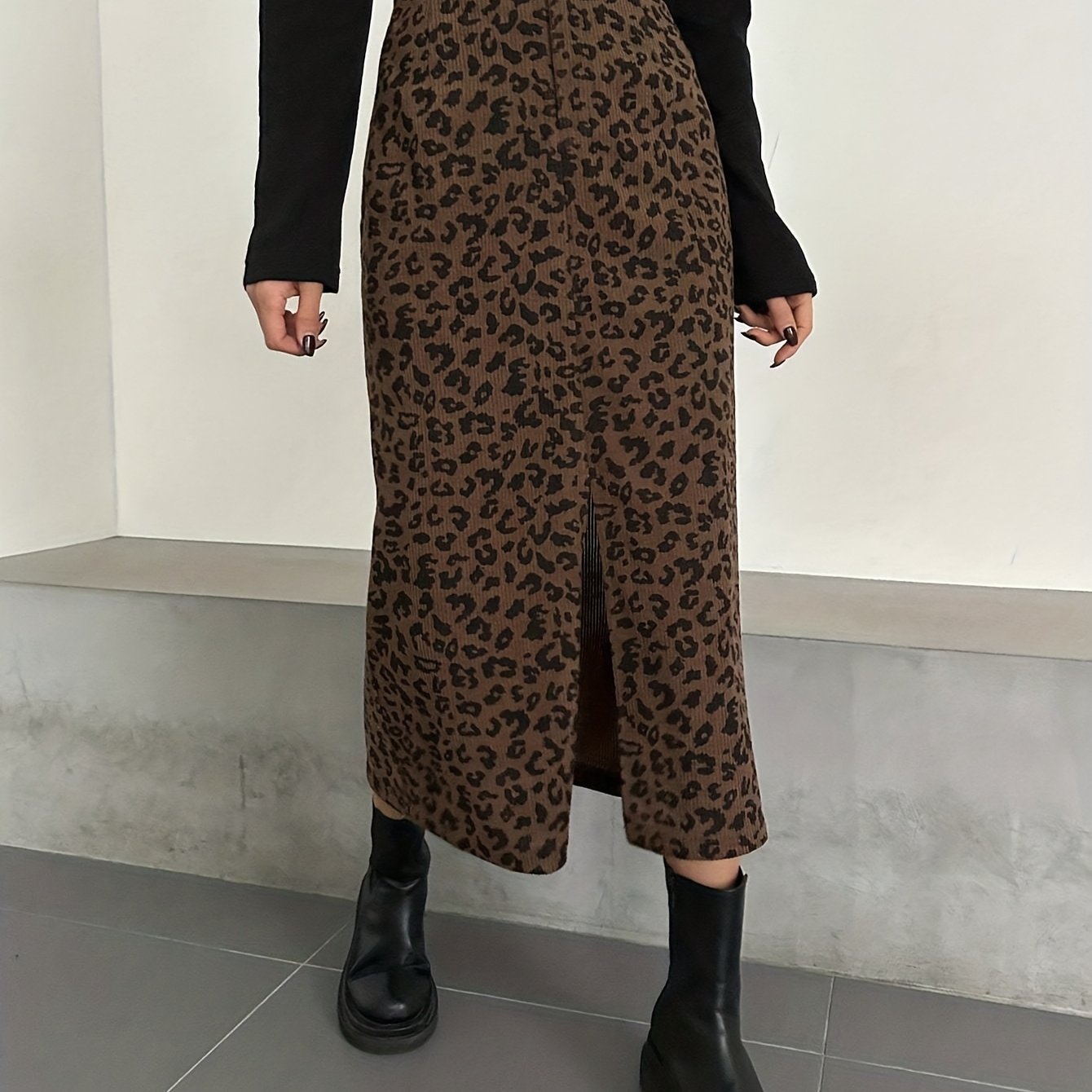 Gonna midi da donna con motivo leopardato e spacco