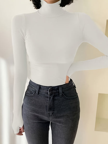 Damebluse med rullekrave, lange ærmer og tommelfingerhuller, varm