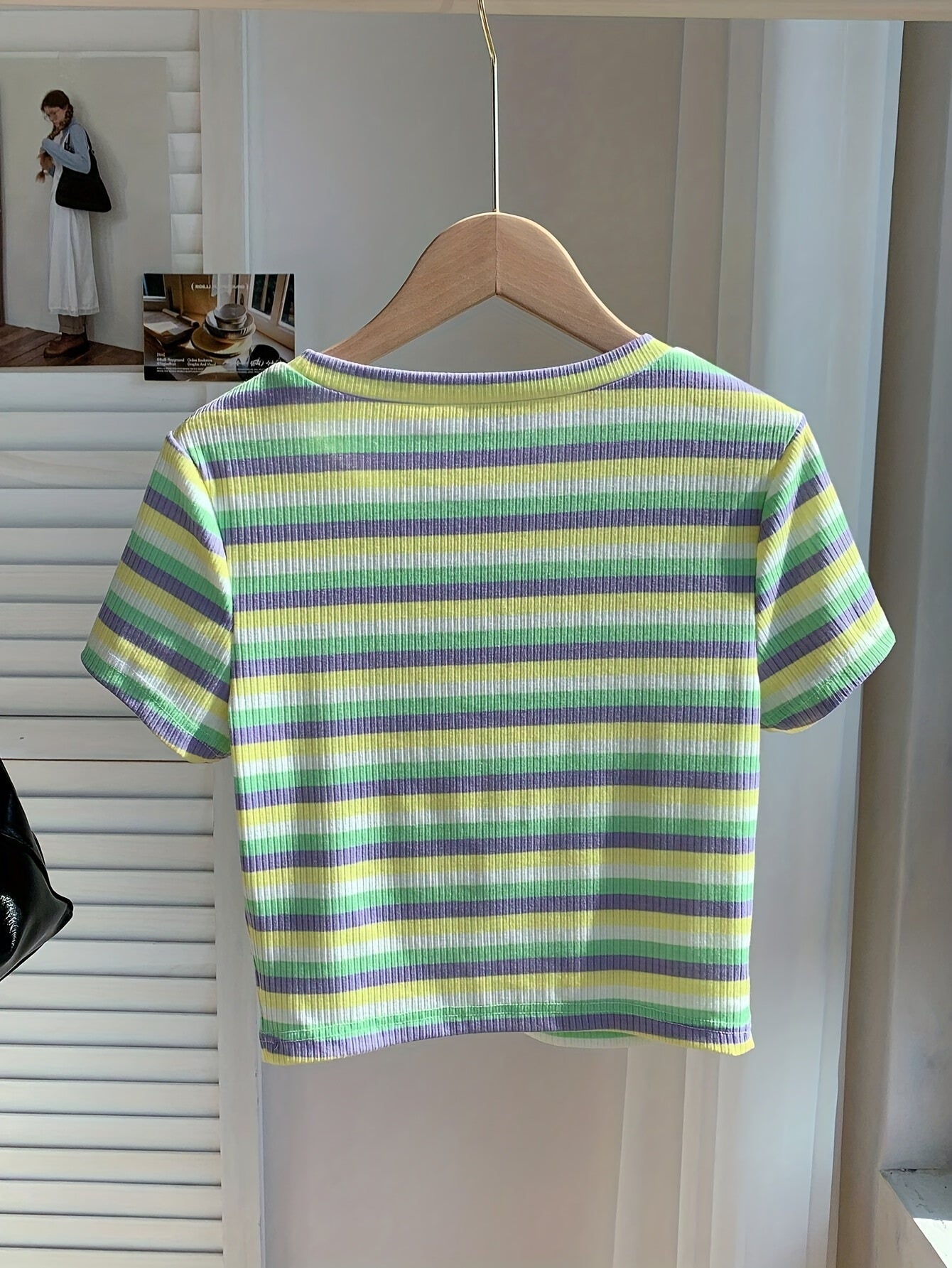 T-shirt donna a maniche corte in maglia a coste con motivo a righe retrò – tempo libero & estate