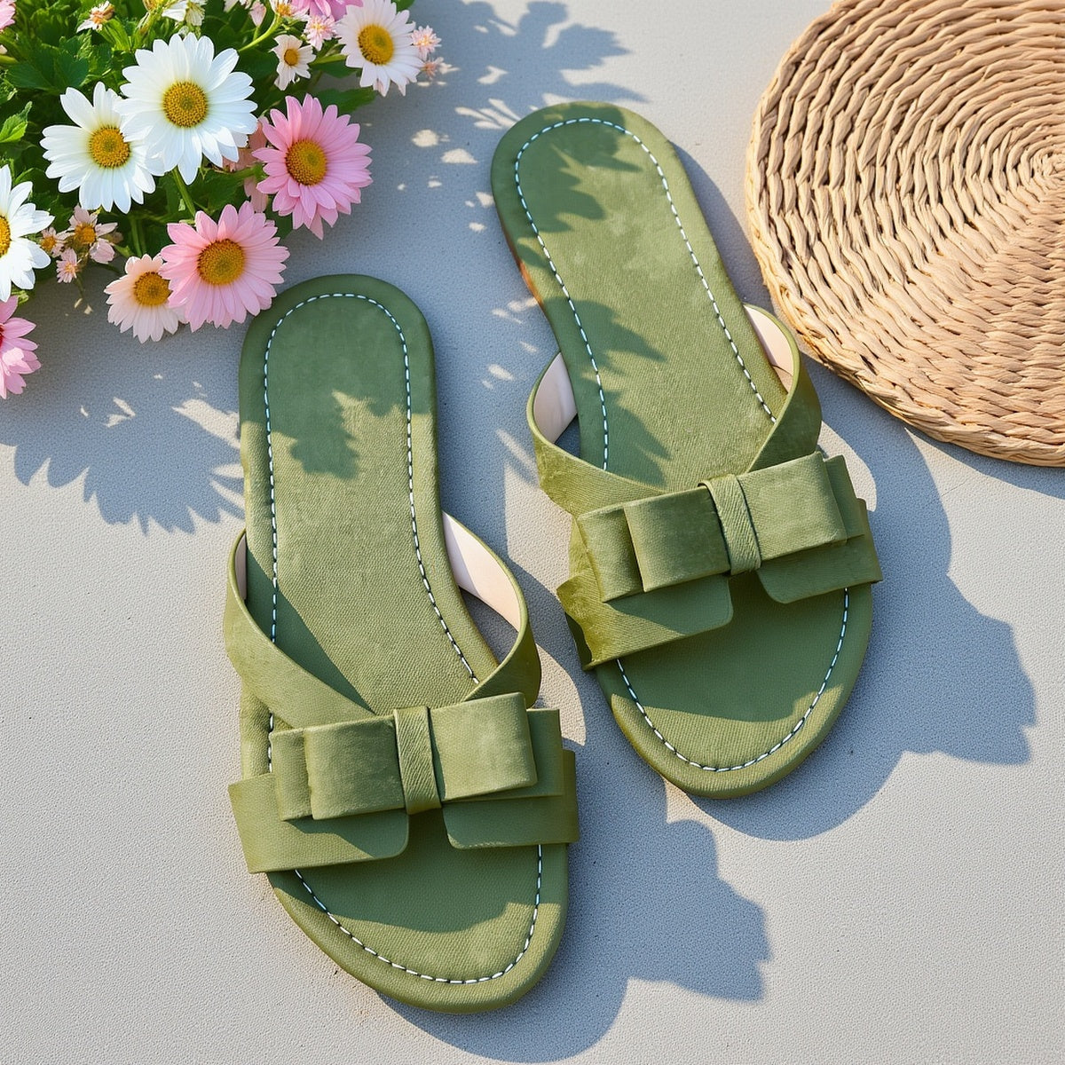 Damskie płaskie sandały z kokardą – eleganckie buty letnie na co dzień i garden party