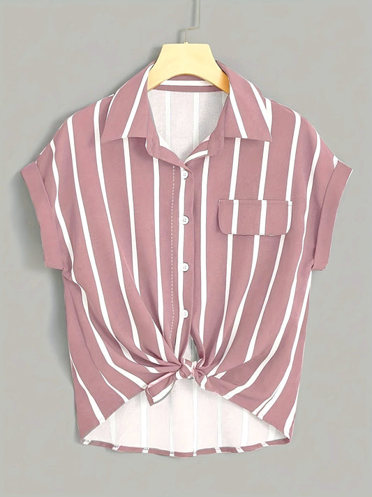 Dame kortermet bluse med striper og knute foran – elegant sommerstil