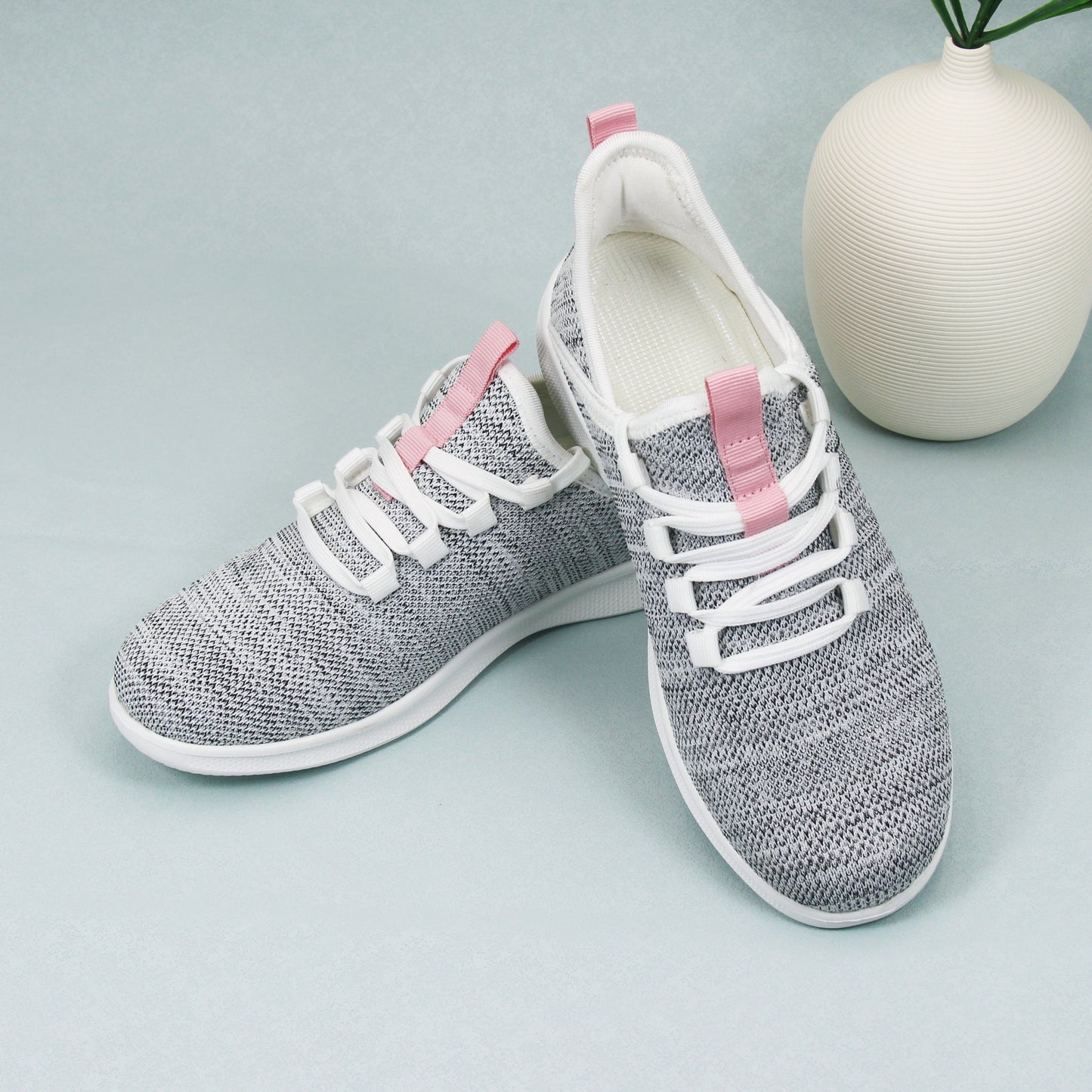 Damsneaker med komfort i slip-in-stil för fritid och vardag
