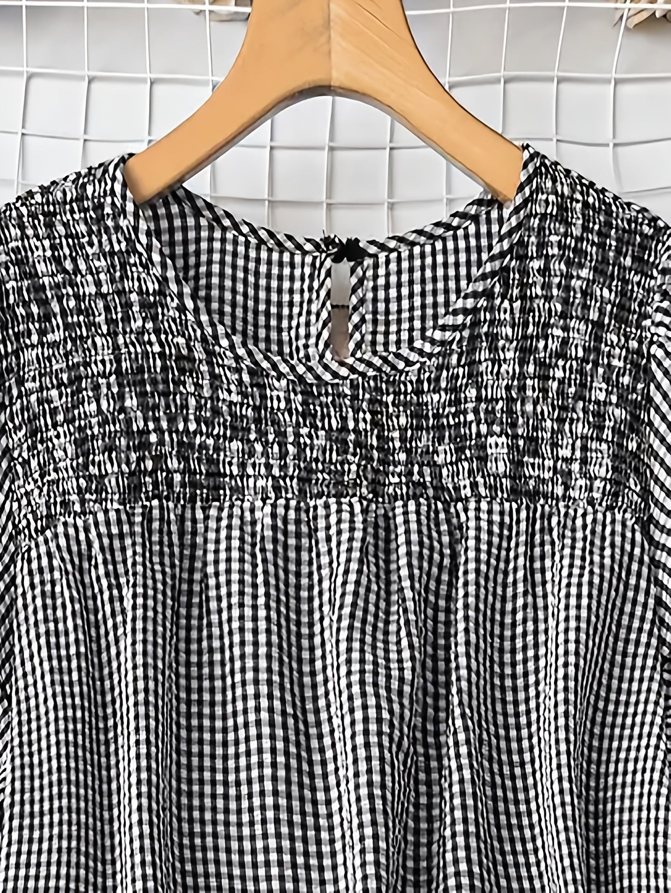 Damen Casual Karo Bluse mit Shorts – Lockerer Sommerstil für Garten und Freizeit