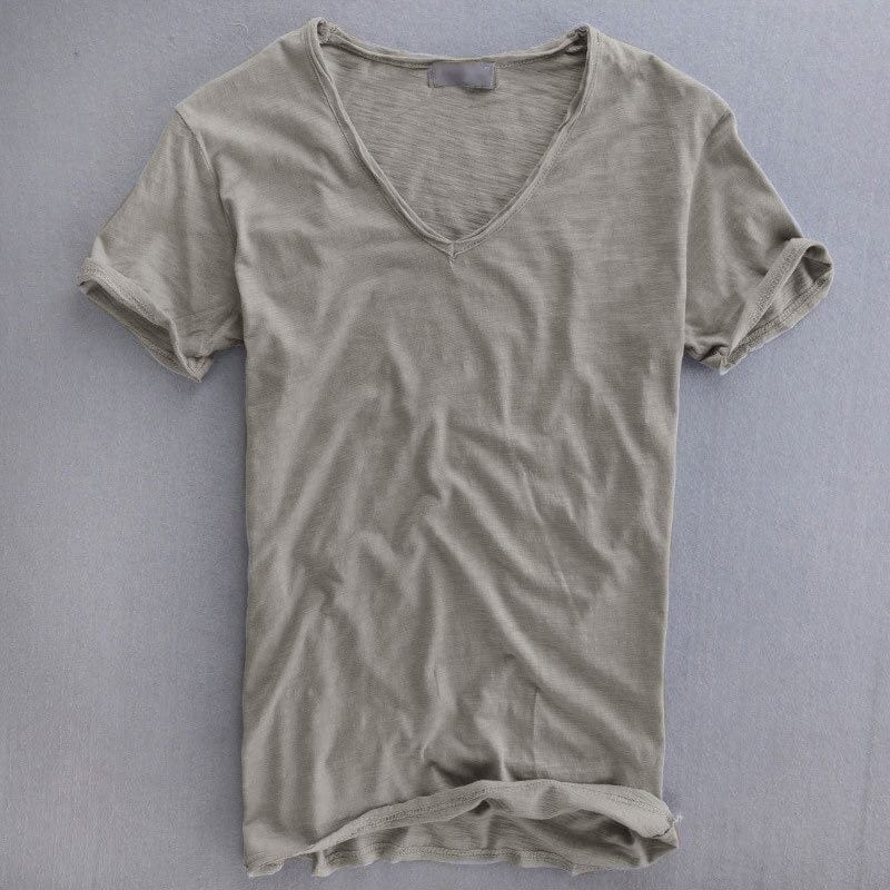 Herr V-ringad T-shirt – Avslappnad stil för vardag och fritid