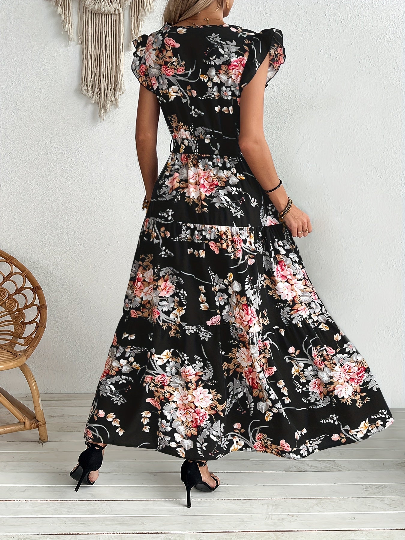 Damen Maxikleid im Boho-Stil mit Blumenmuster und Taillengürtel – Perfekt für Urlaub & Sommer