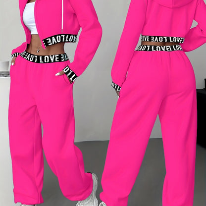 Sportieve dames-loungewear-tweedelige set met cropped hoodie en broek, band met het opschrift ‘LOVE’