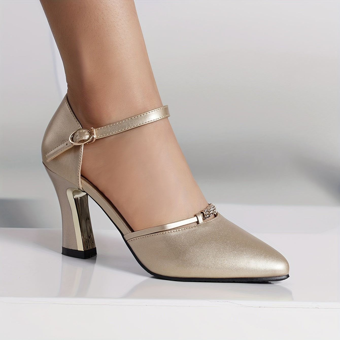 Zapatos de tacón elegantes para mujer con tacón ancho y tiras – Perfectos para ocasiones festivas y el día a día