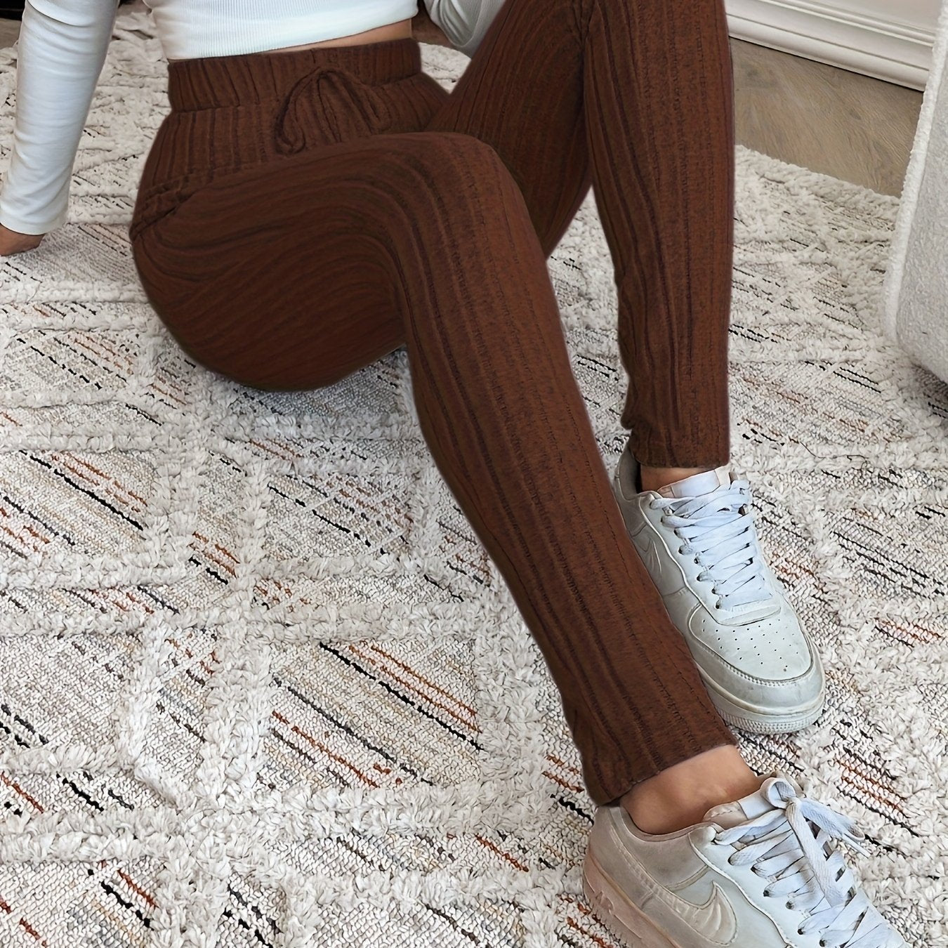 Damen Gerippte Strickhose mit Kordelzug Hoher Bund Braun