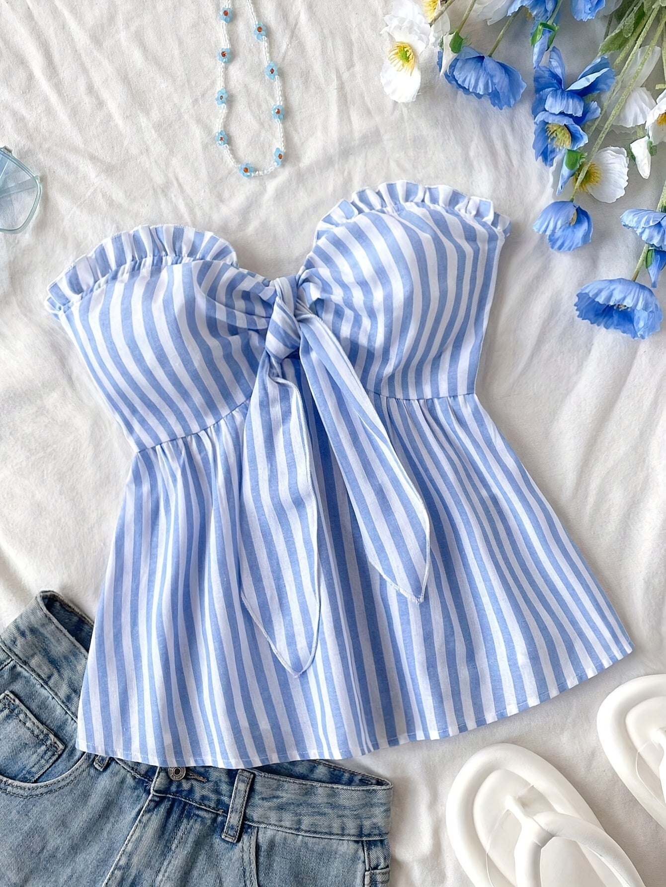 Damen Bandeau Top mit Schleifen-Detail und Streifen – Modisches Sommer Oberteil für Freizeit und Urlaub