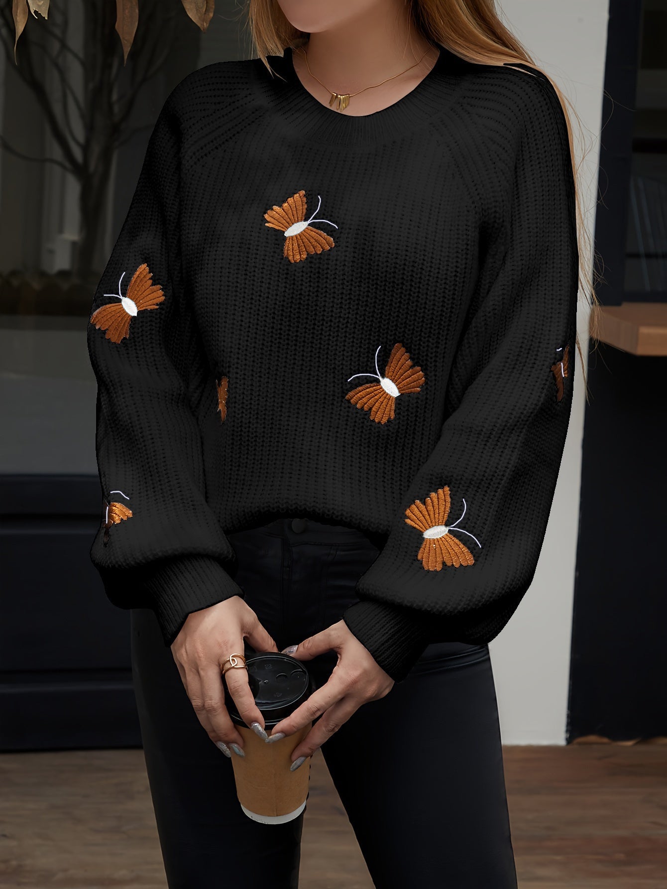 Maglione da donna con ricamo a farfalla, girocollo, maniche lunghe, lavorato a maglia, bianco o nero