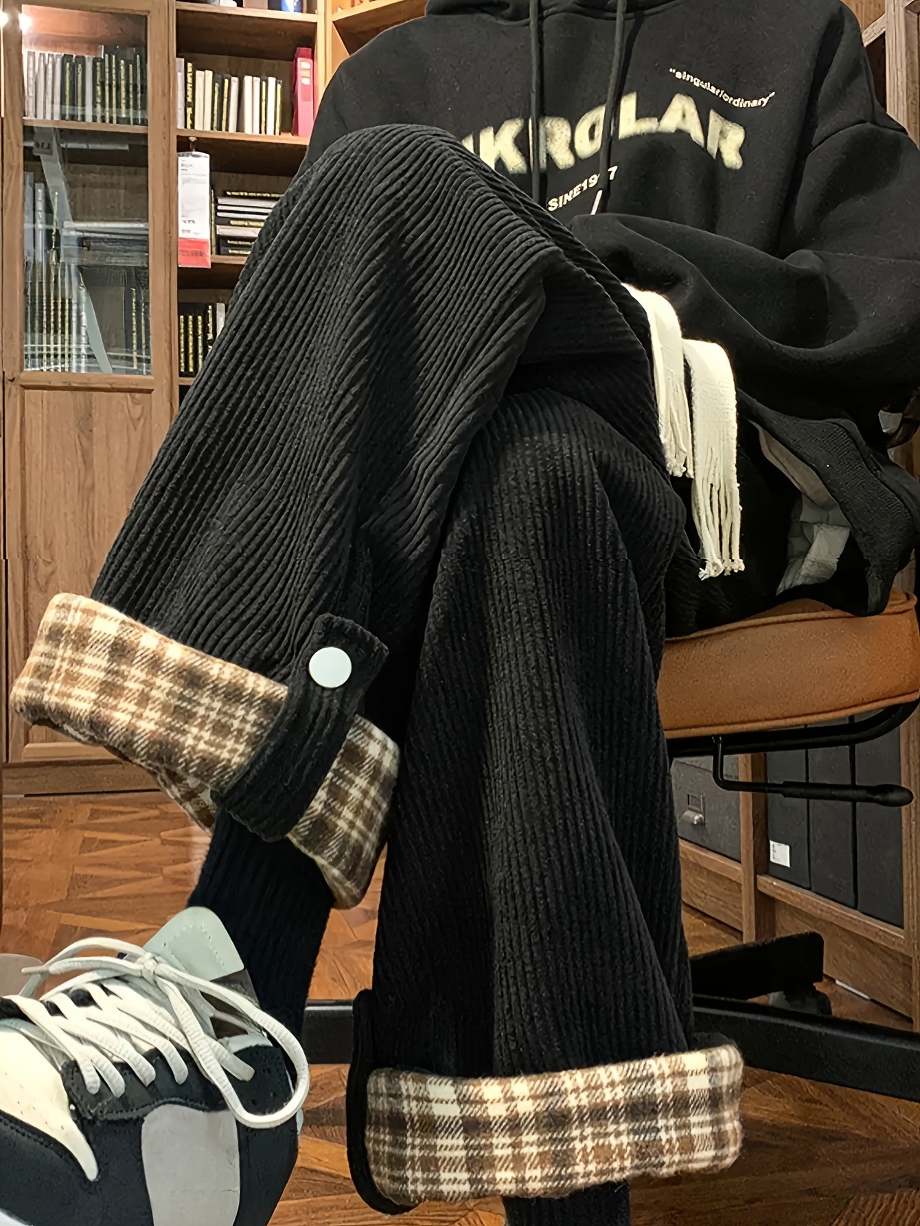 Kordhose Unisex Weites Bein Karo Krempelbund