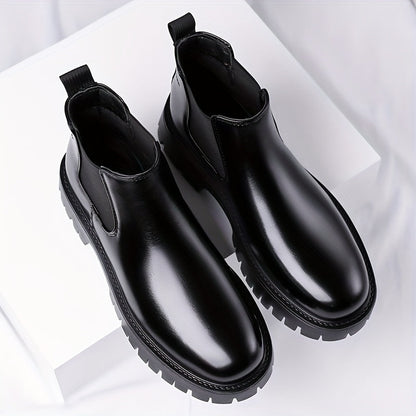 Chelsea-støvler i sort til herrer med profilsål, blanke ankelstøvler og slip-on-støvler
