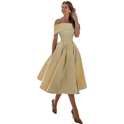 Michelle – Casual strapless satijnen feestjurk