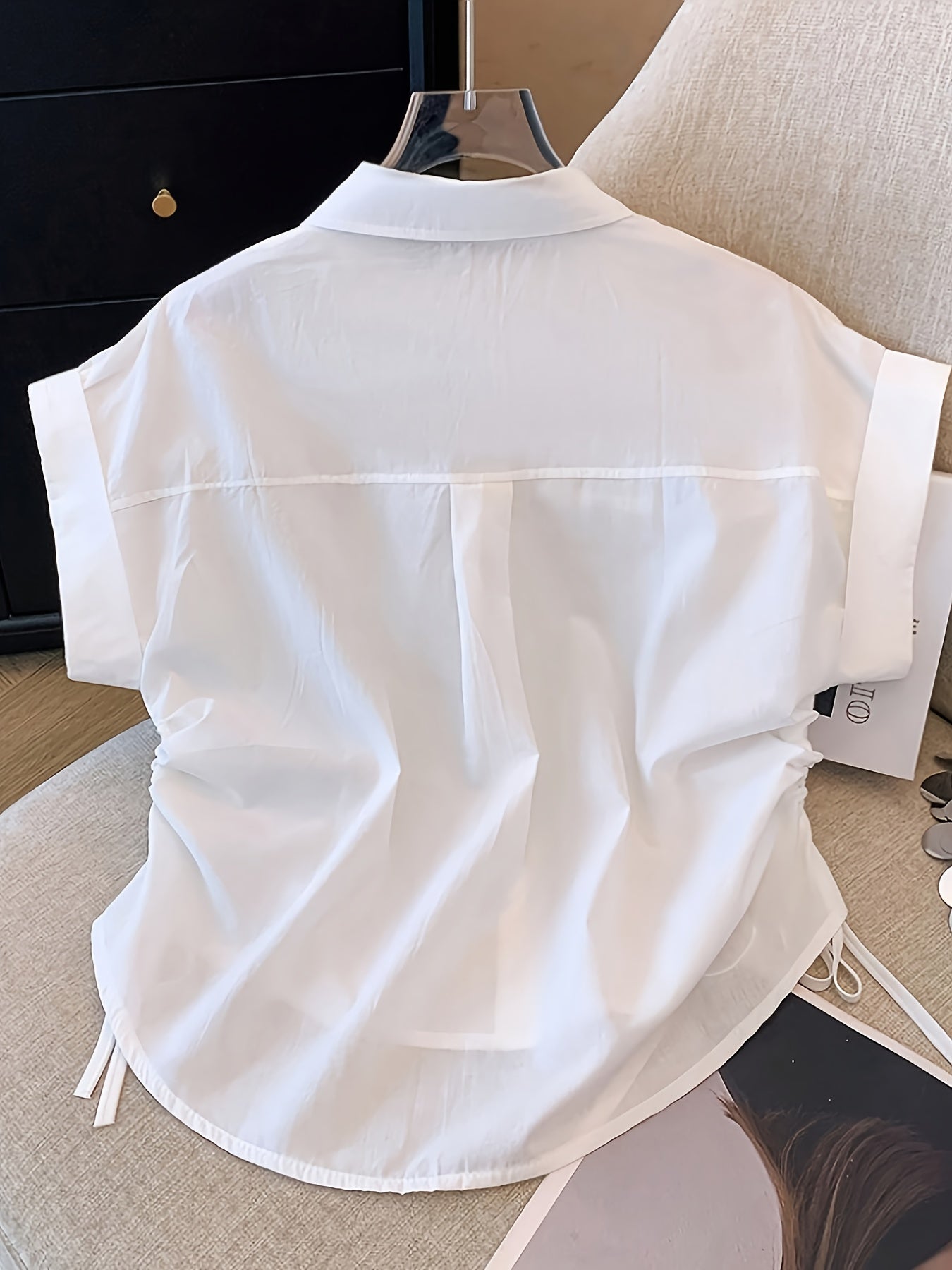 Damen Kurzarm Hemdbluse mit Kordelzug und modernem Schnitt – Business & Freizeit