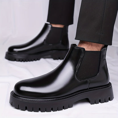 Chelsea-støvler i sort til herrer med profilsål, blanke ankelstøvler og slip-on-støvler